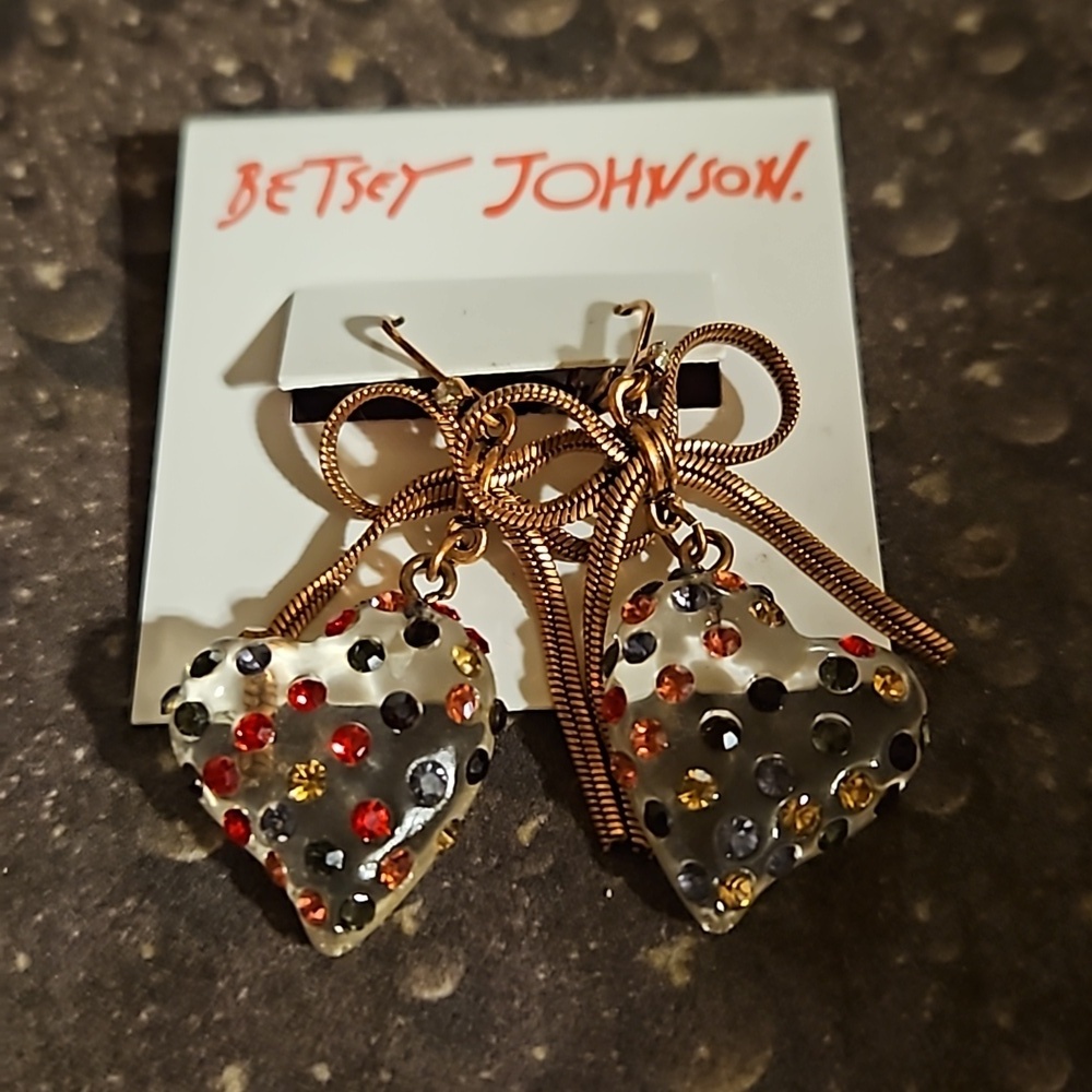 NOC Betsey Johnson Lucite Red Black Rhinestone Heart Leverback Earrings